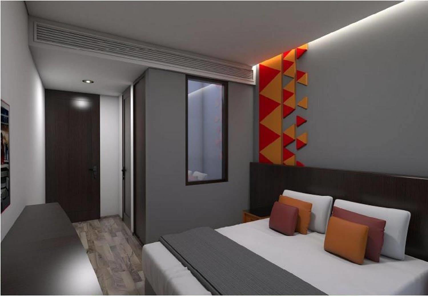 Front One Hotel Pamekasan Madura Exterior foto